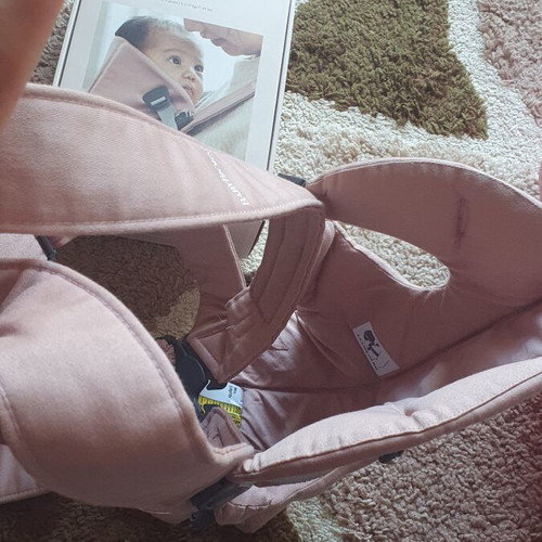Baby Bjorn baby carrier like new