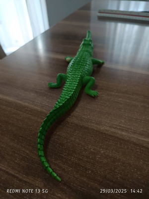 Alligator figure used 30cm
