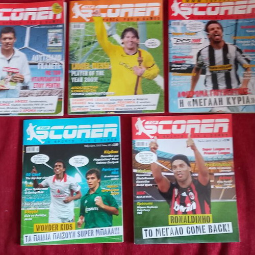 Top Scorer sports magazines 2008-2009 like new, pack of 5