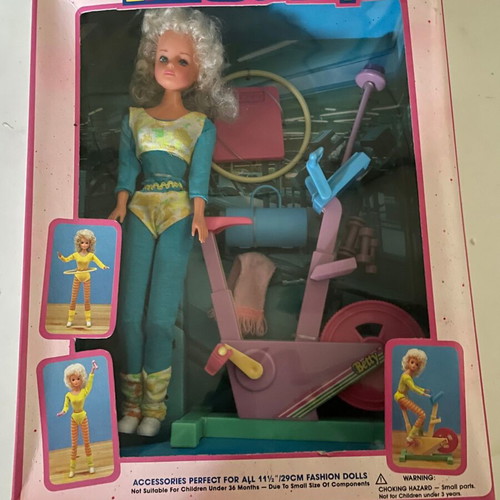 Vintage 90s Betty Exercise Fun doll new