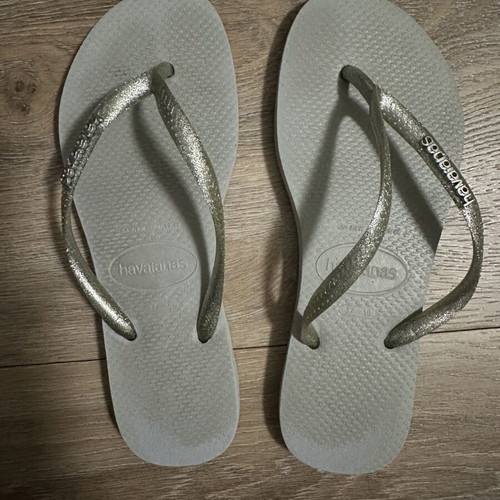 Havaianas silver slippers size 38
