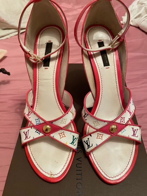 Louis Vuitton sandals like new, multicolour size 39.5