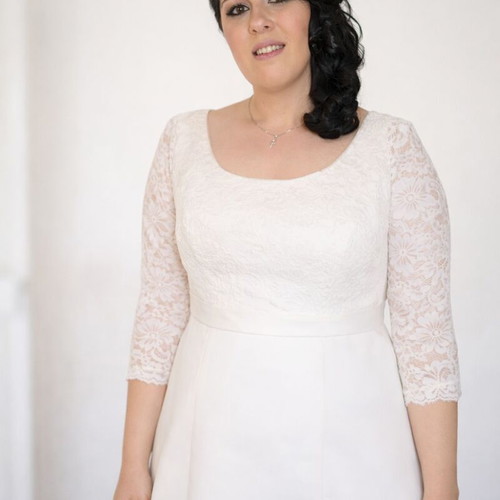 Wedding dress for pregnant women, size XXL, white lace