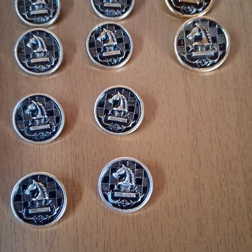 Buttons with Chess Design set of 10 like new, gold and bronze