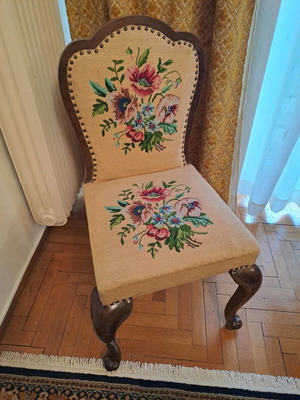 Pair of Vintage Chairs with Handmade Gobelin Embroidery like new