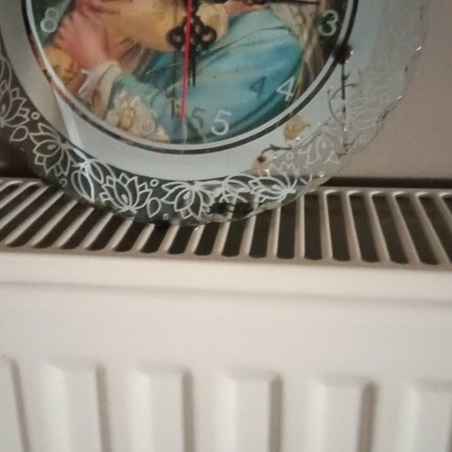 Old clock used, 20 cm, missing battery cover