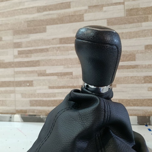 Gear shift knob for Skoda Octavia II 2004-2012, new
