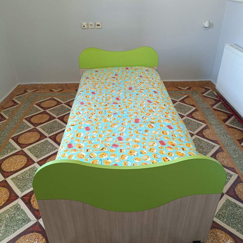 Modeco children's bed 1.96m×0.98m with mattress 1.90m×0.90m×0.18m like new