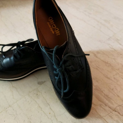 Oxford leather black shoes size 39 like new
