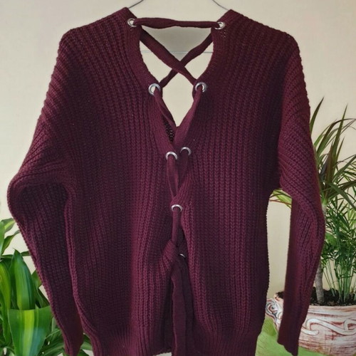 Knitted sweater like new, bordeaux color