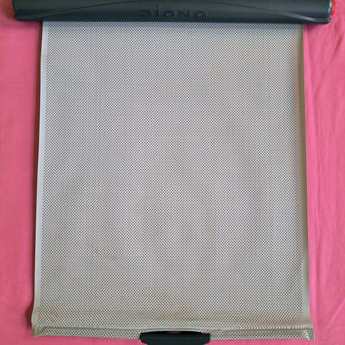 Car window sunshade used, with suction cups