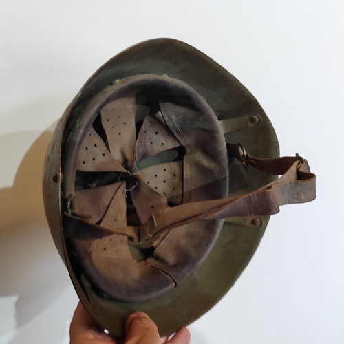 Greek helmet 1940 used, complete
