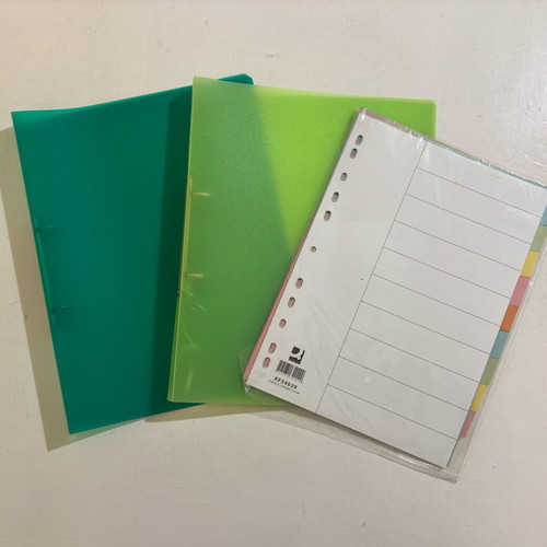 Set of 2 A4 folders with color dividers like new