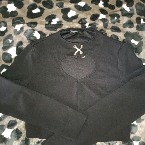 Shein crop top with chest cutout like new, black, size L