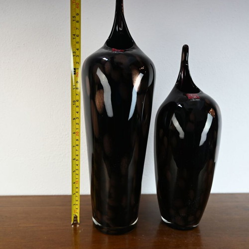 Black decorative vases pair like new, modern design