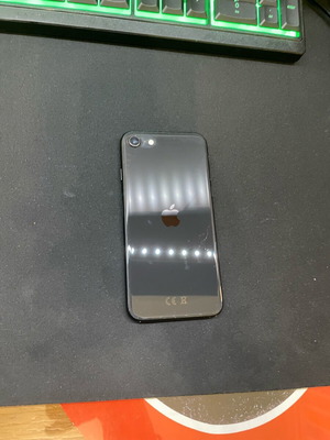 IPHONE SE 2020 64gb черен