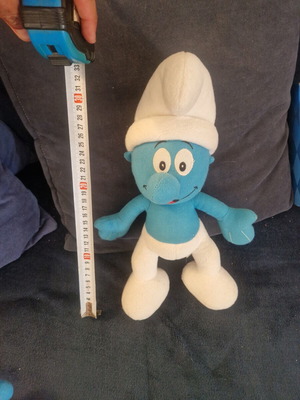 Large plush Smurf used, good condition