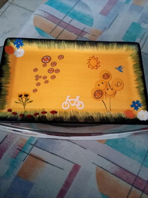 Small serving tray like new, ideal for coffee and water