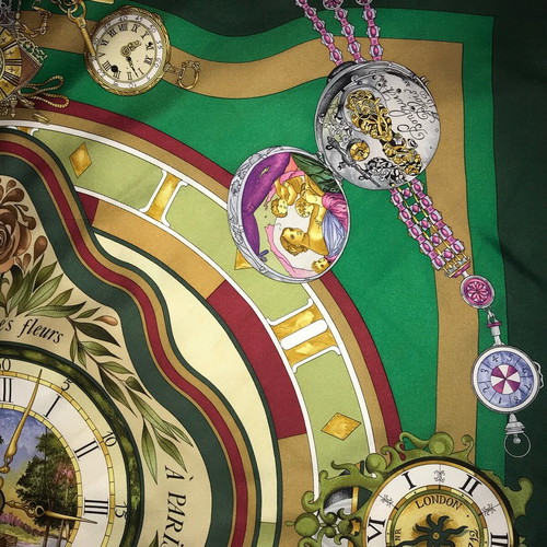 Hermès large silk scarf 90x90 like new, collectible