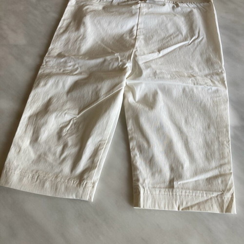 Elastic Bermuda shorts like new, light beige, fitted Rococo