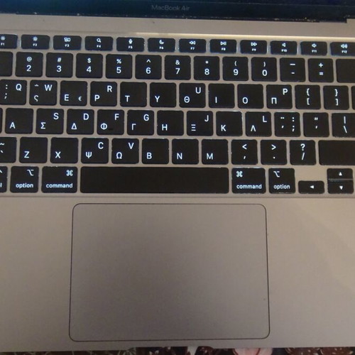 MacBook Air 2020 Apple Silicon M1 8GB RAM 256GB SSD like new