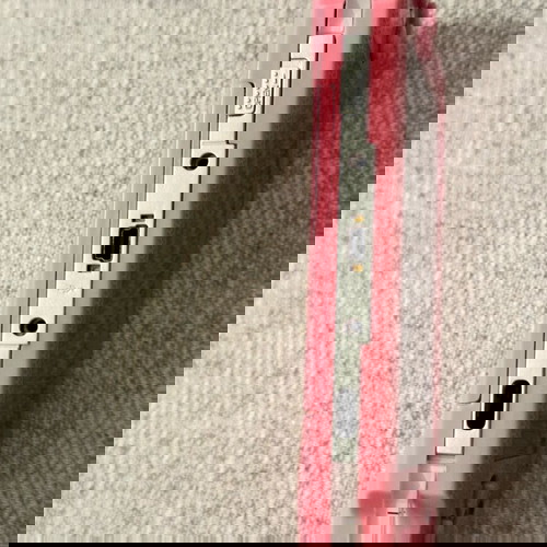 Sony PSP-1004 ροζ σαν καινούργιο με παιχνίδι και φορτιστή