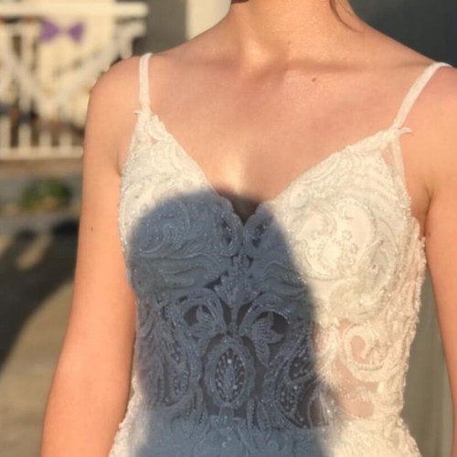 Wedding dress A-line with veil and petticoat, like new, size S