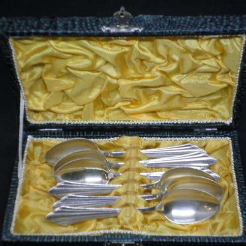 Vintage WMF Facer model spoons used with box