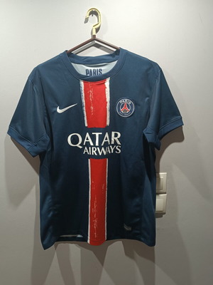 Jersey Paris new authentic size M