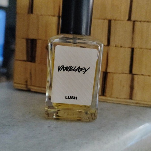 Vanillary by Lush Eau de Parfum 30 ml like new