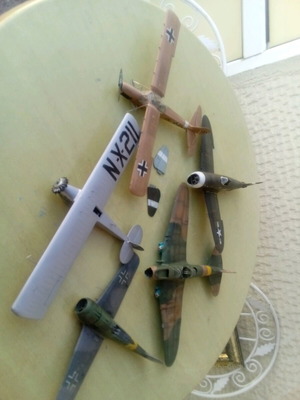 Plastic airplanes used, pack of 5 for spare parts