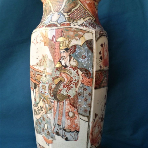 Satsuma Meiji hexagonal vase 19th century used