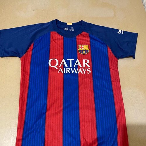Barcelona Suarez football jersey for kids 12 years old