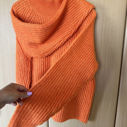 Cubus wool sweater size M like new, bright orange