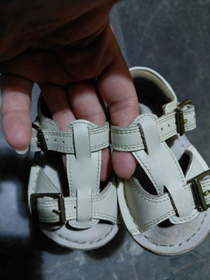 Clarks μπεμπε δερμάτινα παπούτσια για τα πρώτα βήματα μεταχειρισμένα, νούμερο 20, μπεζ