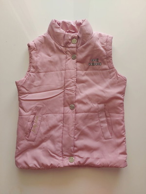Girls' sleeveless jacket pink with zipper size 5 years like new