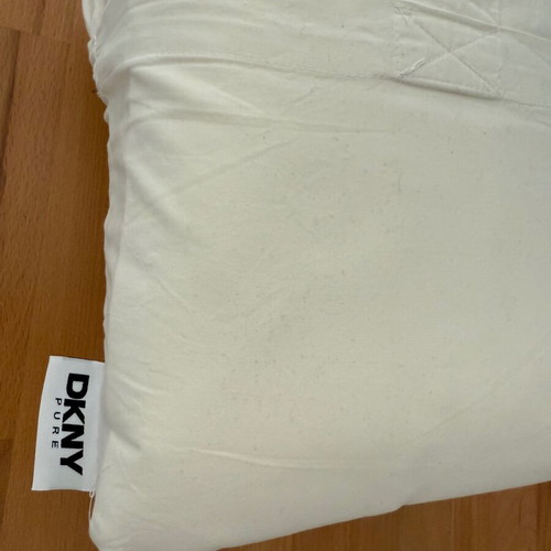 Σεντόνια βαμβακερά DKNY King Size υπόλευκο pure καινούργια για διπλό & υπέρδιπλο κρεβάτι