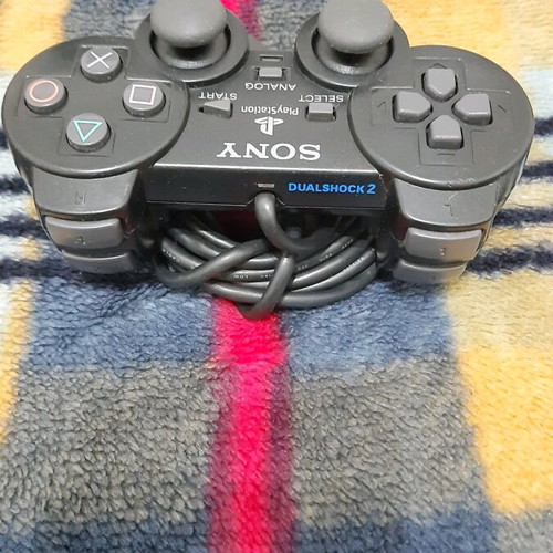 PlayStation 2 PS2 original controller used with good analog sticks