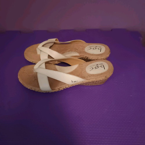 B.o.c Born Concept Women's Sandals Size 40 Like New White