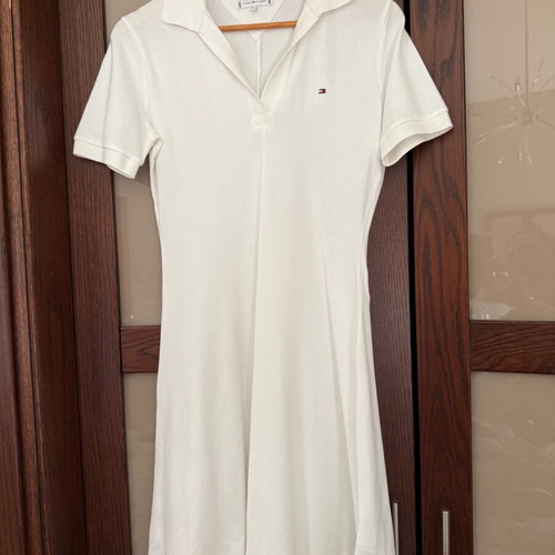 Tommy Hilfiger dress white, like new, size XS fitting small