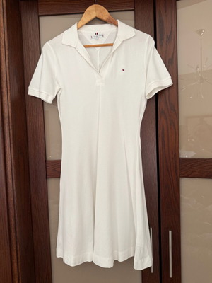 Tommy Hilfiger dress white, like new, size XS fitting small