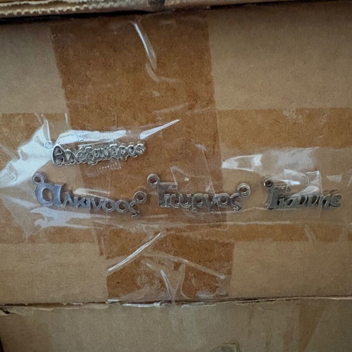 Metal elements like new, over 20000 pieces