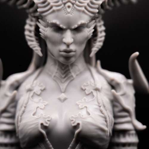Lilith Diablo 4 figure new, ABS like resin, 17.5 cm