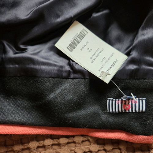 Vilagallo wool skirt new with tag, size 40, black and blue