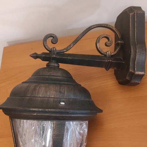 Outdoor Wall Lantern