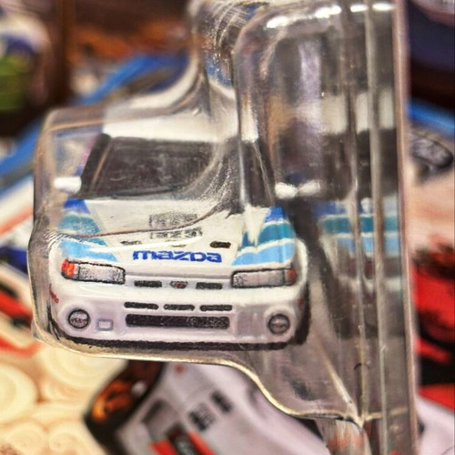 Mazda 323 GTR Modern Classics Hot Wheels Premium car