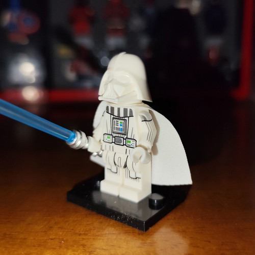 Jedi Vader φιγούρα σαν καινούργια με βάση, λευκή κάπα, μπλε lightsaber