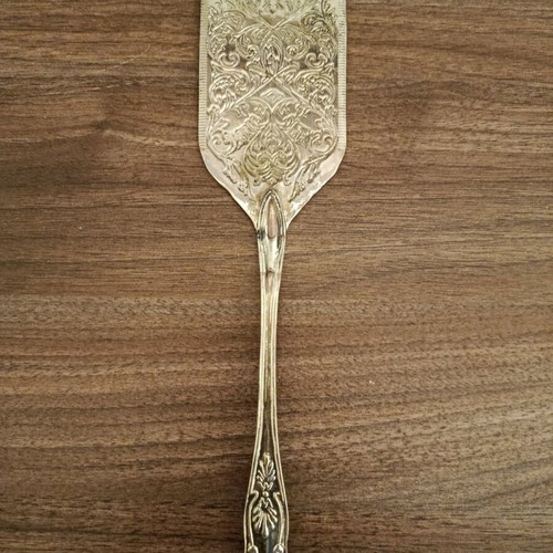 Serving spatula used, silver-plated with engraving, 30cm