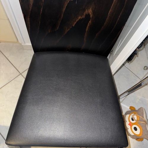 Wooden brown chairs with leather seat used, set of 6