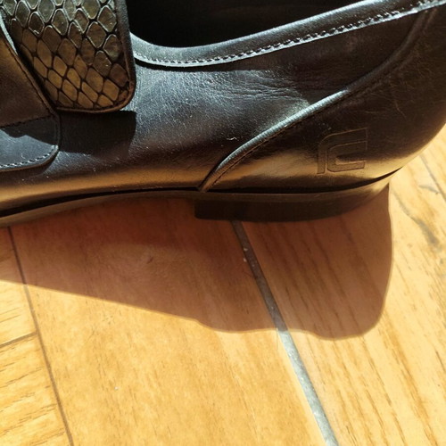 French Connection vintage black leather shoes with snake pattern never worn